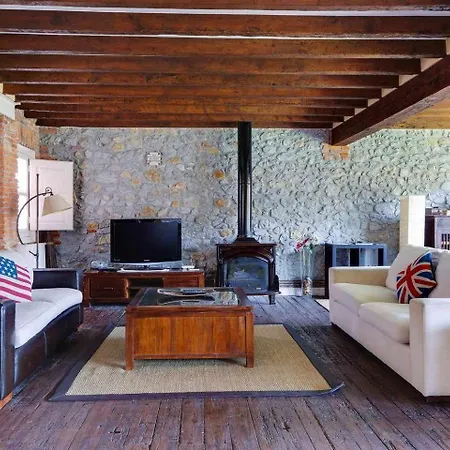 Apartamento ático Vistas Centro 3min Playaparking Y Wifi Free Laredo